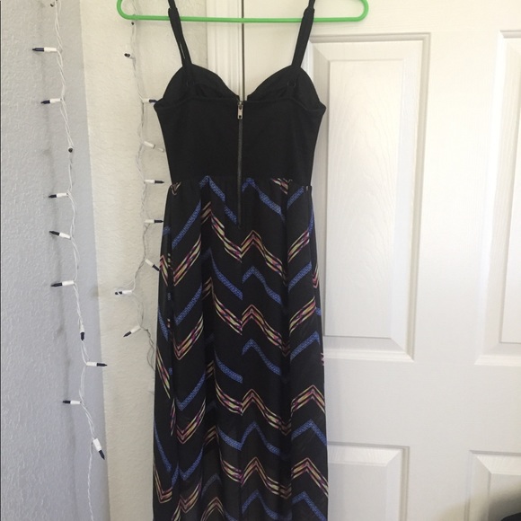 Super fun high low dress - Picture 2 of 2
